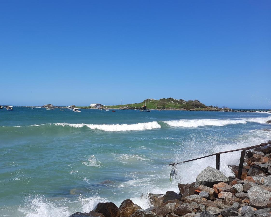 Chale Praia Da Armacao Florianópolis Buitenkant foto